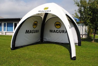 Pneumatsiches Zelt für Magura