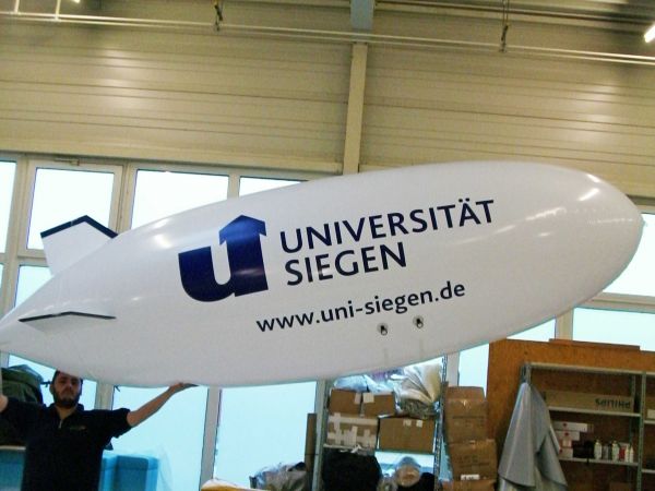 Werbeluftschiff für Universität Siegen hergestellt