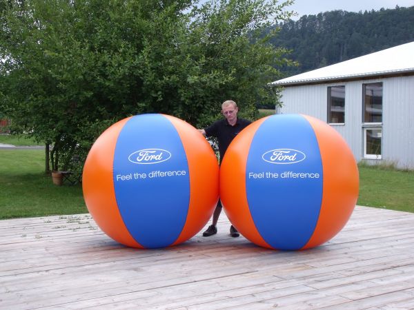 Werbeballone u. Leuchtballone für Renault, Dacia, VW u. Ford 