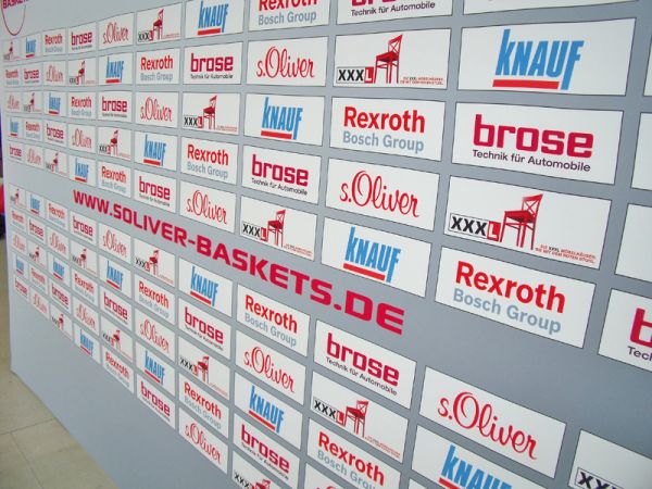  Display-Max Faltwand für das Sportmarketing der s.Oliver Baskets 