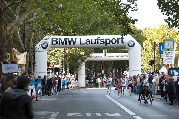 Torbögen für BMW Berlin-Marathon 